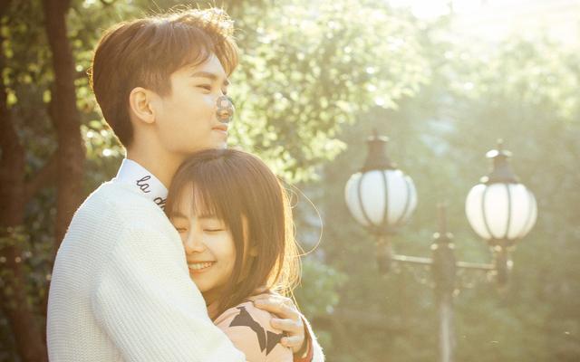 大双带老婆李喜梅回贵州补办婚礼,穿民族服饰太喜庆!