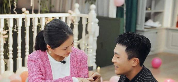 大双带老婆李喜梅回贵州补办婚礼,穿民族服饰太喜庆!